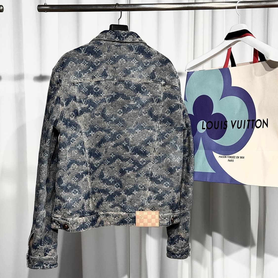 [새상품/105] 25FW루이비통 테피스트리 모노그램 데님 트러커 자켓 상품이미지10