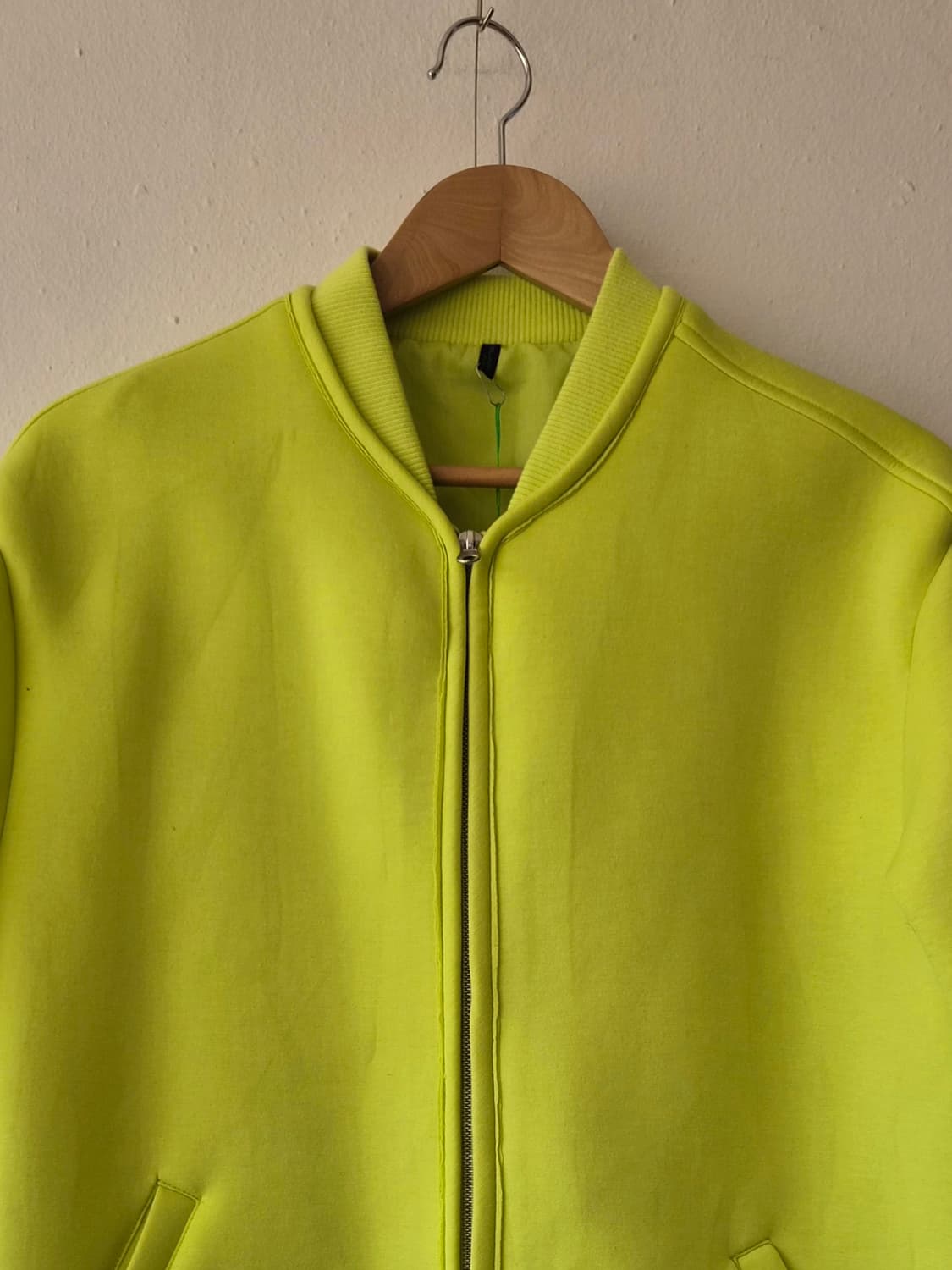 새상품)베네통 여성 형광네오플렌점퍼 ONE SIZE 상품이미지1