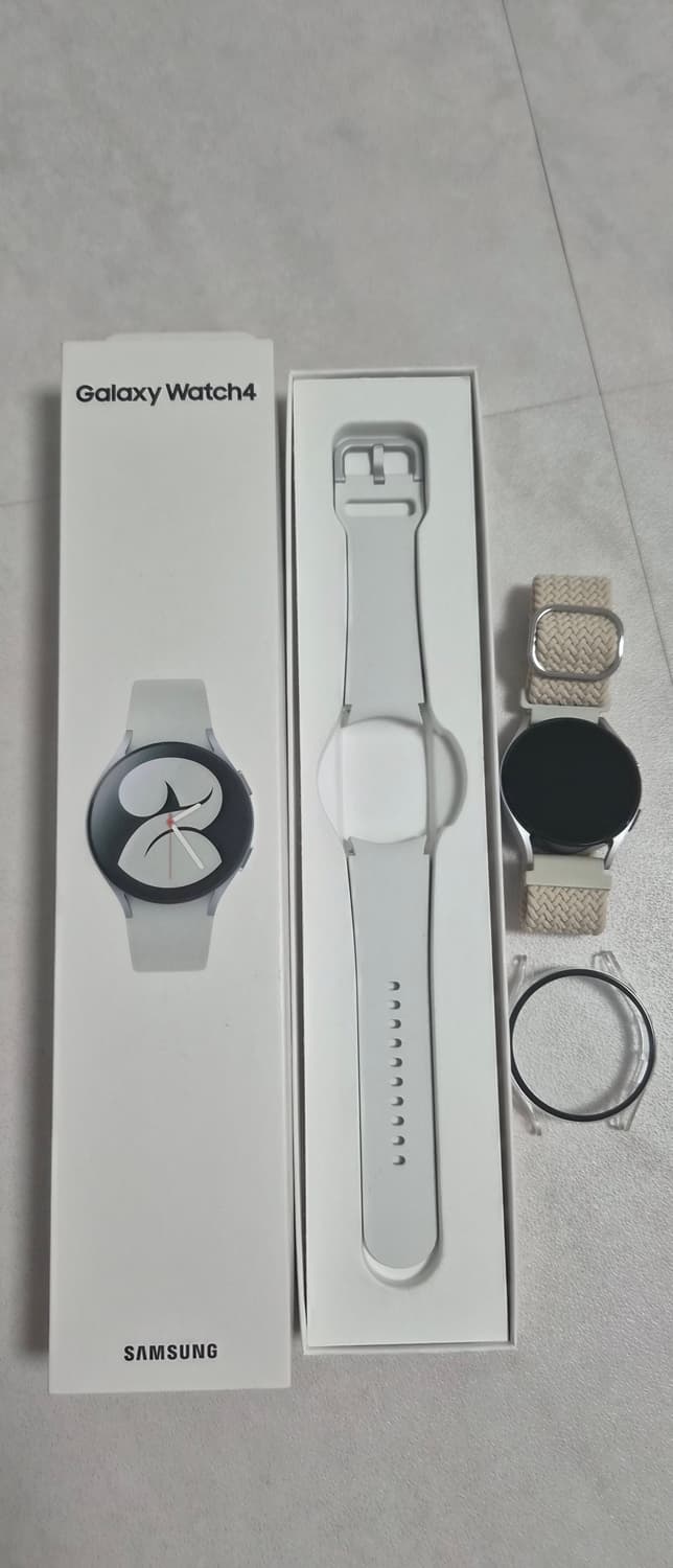 갤럭시 워치4 40mm 화이트 풀박스 상품이미지2