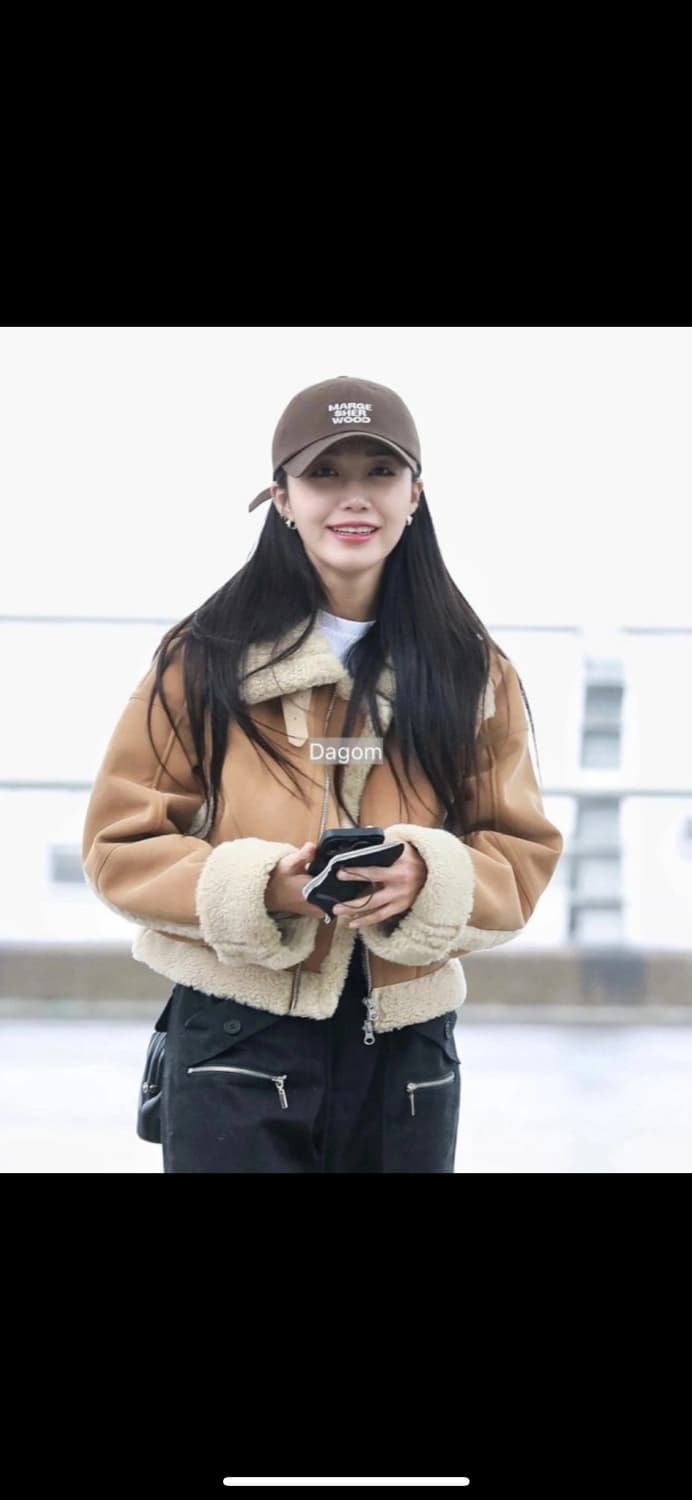 리메크 무스탕 (정은지 착용) 상품이미지1