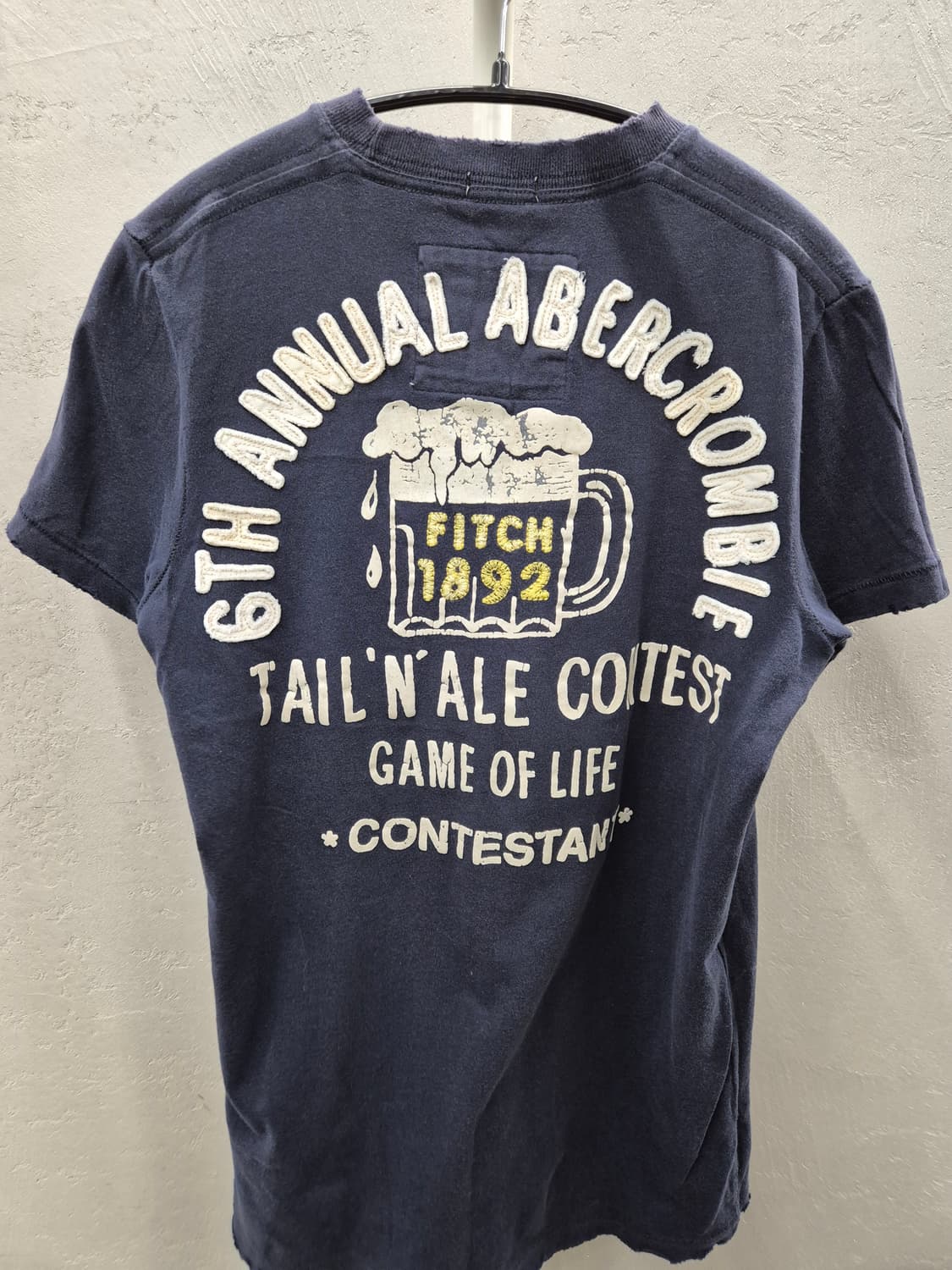 아베크롬비 앤 피치 네이비 반팔 티셔츠 S 상품이미지3