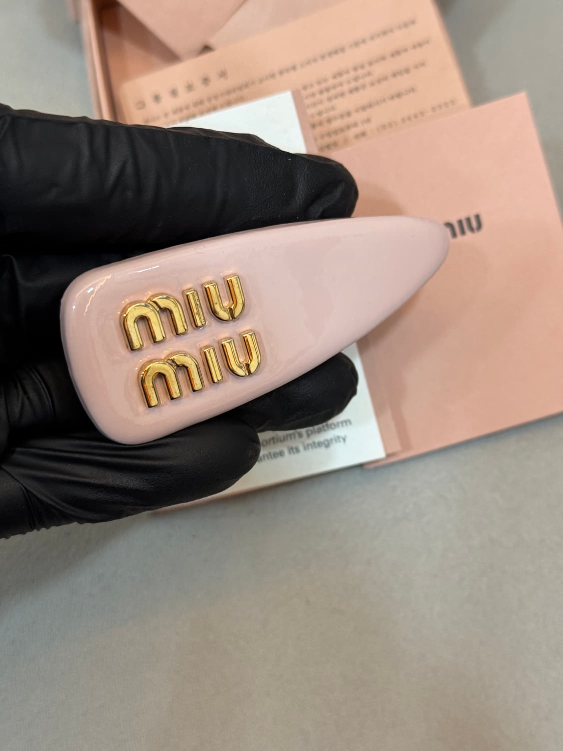 새상품급 미우미우 페이던트 헤어 머리핀  상품이미지2