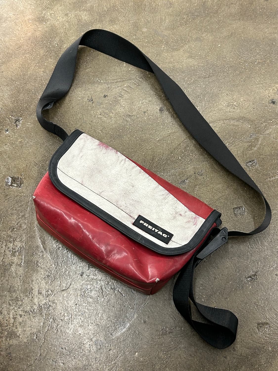 프라이탁 메신저백 상품이미지3