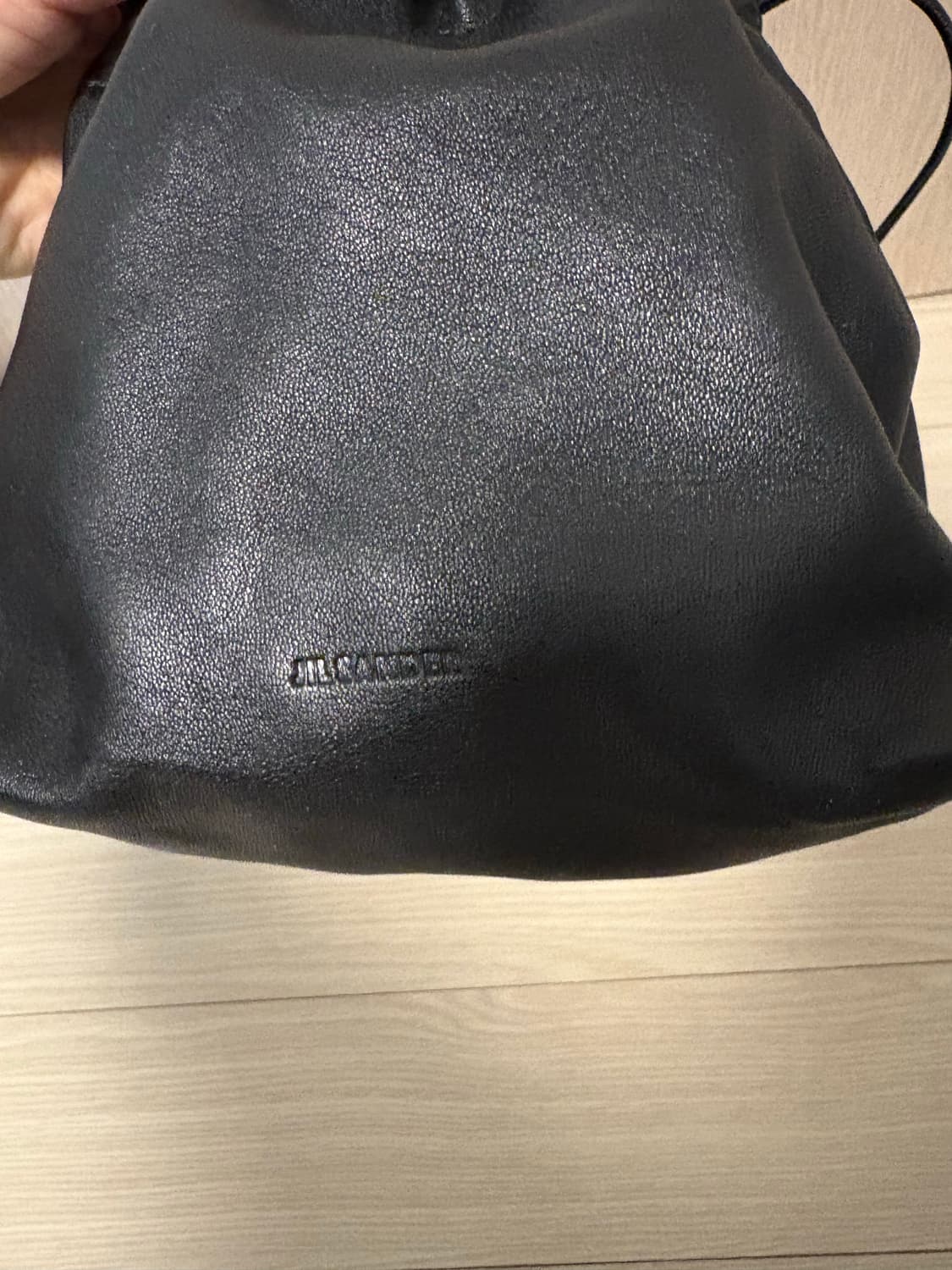 질샌더 램레더 덤플링백 상품이미지4