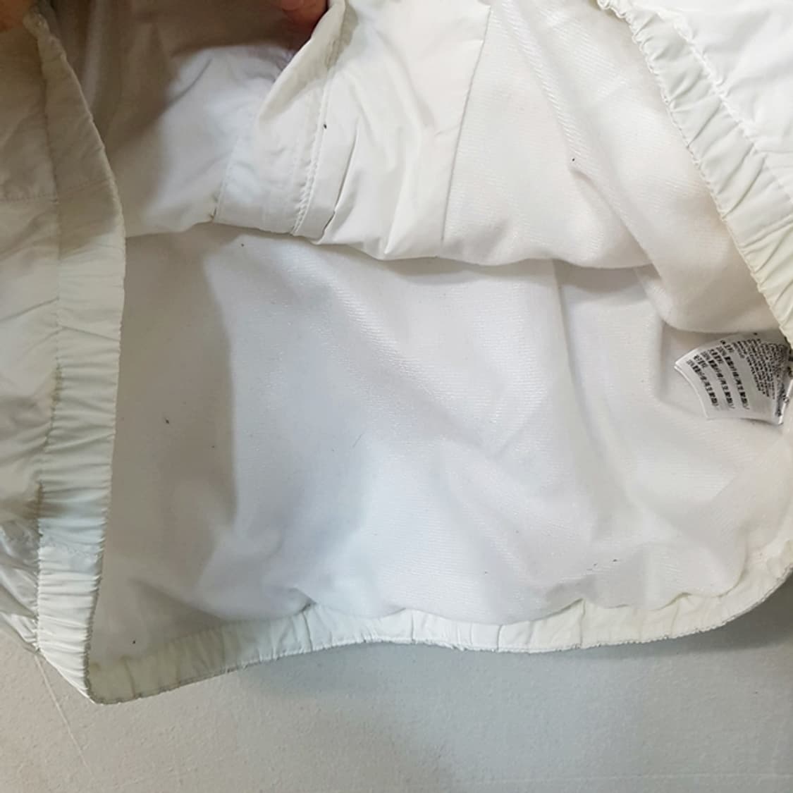 아디다스 기모 바람막이 점퍼 화이트 상품이미지5