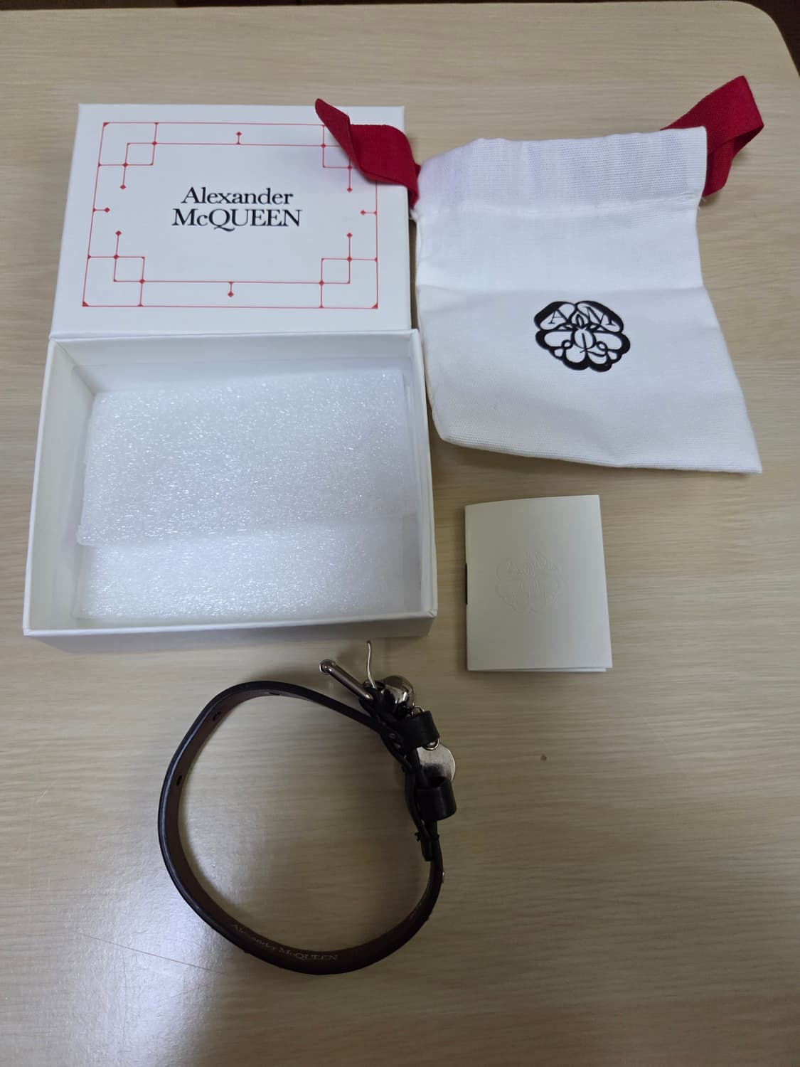 알렉산더맥퀸 실버 브레이슬릿 스컬팔찌 상품이미지8