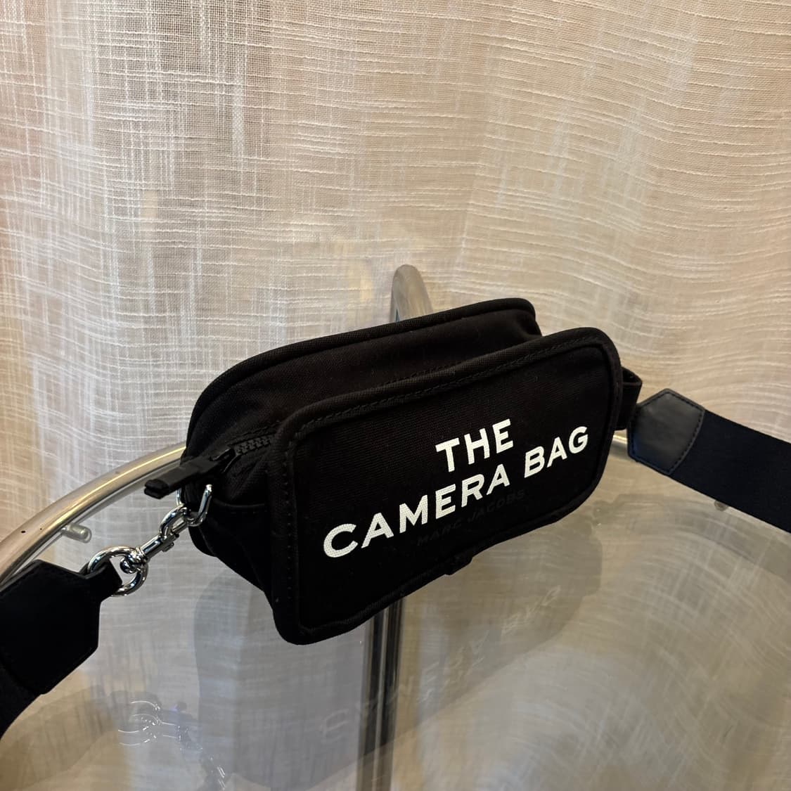 정품 마크제이콥스 캔버스 카메라백     상품이미지4