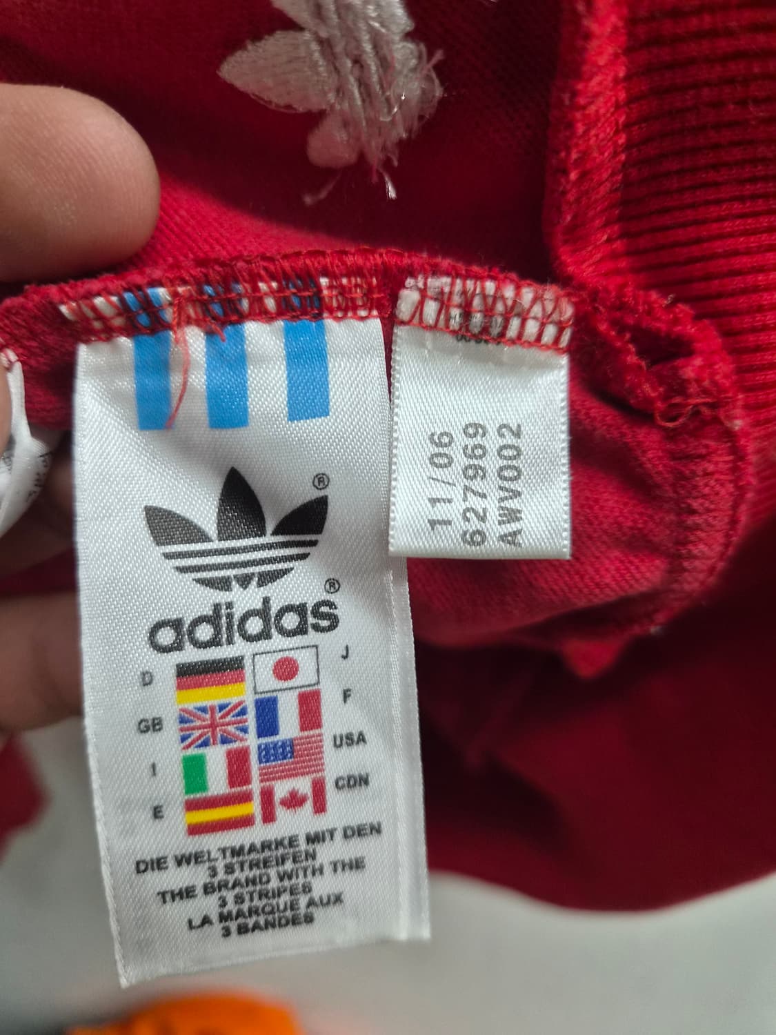 100) 아디다스 제임스 헌트 져지 팝니다 상품이미지7