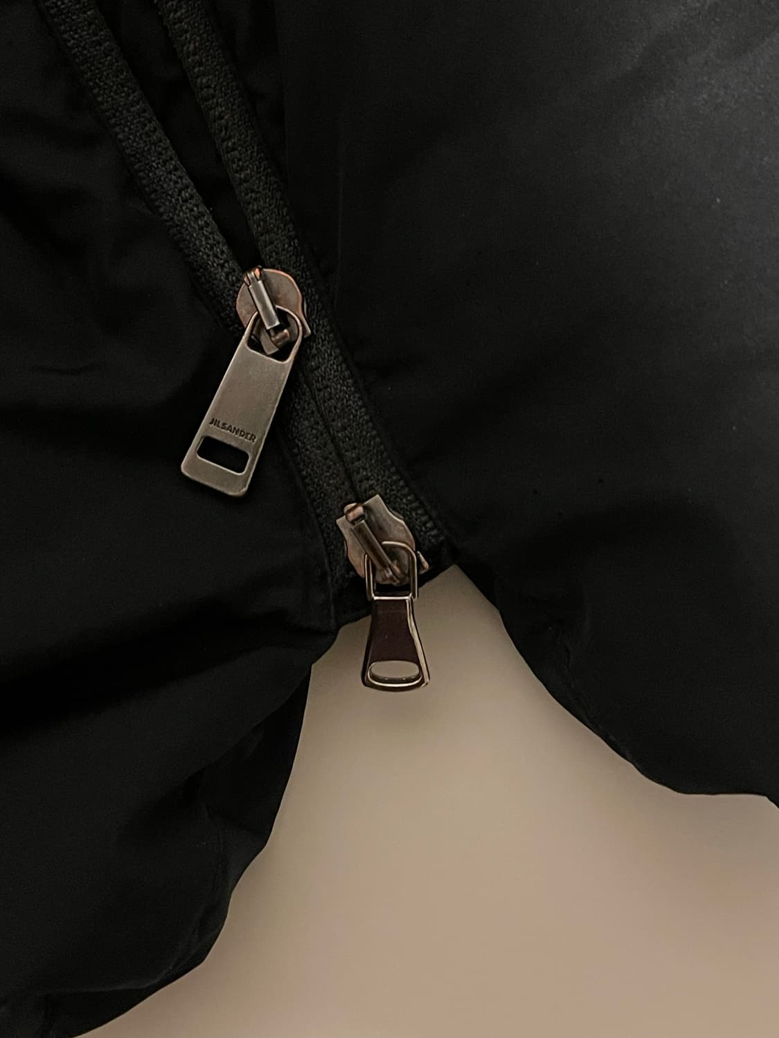 질샌더 블랙 테크니컬 다운 자켓(by 라프 시몬스) 상품이미지7