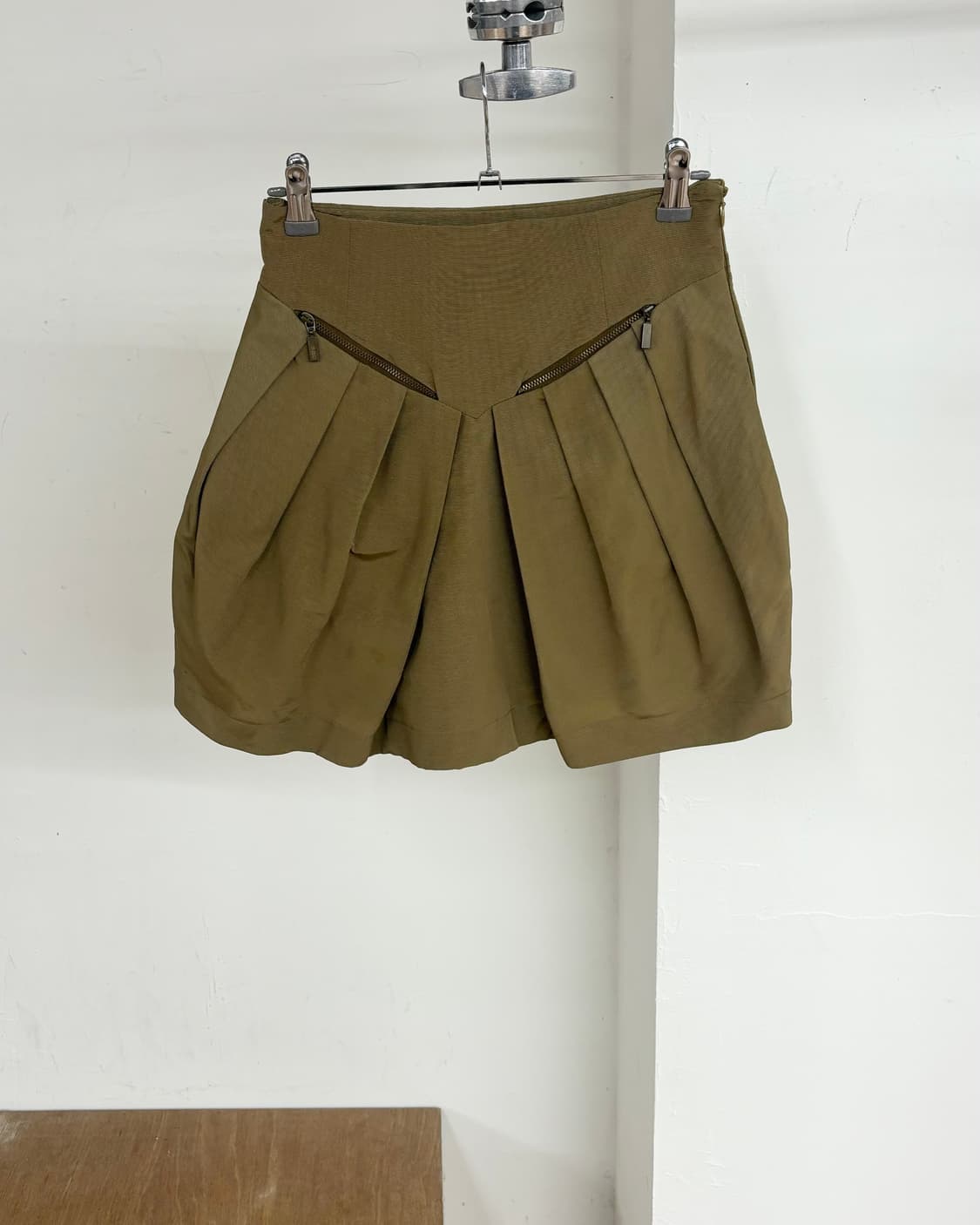 씨 바이 끌로에 브라운 플리츠 쇼츠 스커트  상품이미지1