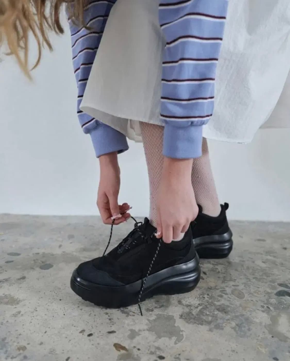 아카이브앱크 리본빛 플랫폼 스니커즈 370 (240) 상품이미지1