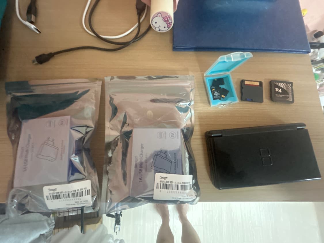 닌텐도 ds lite, 종합게임칩 2개, 충전기 (새상품) 2개, 파우치 상품이미지1