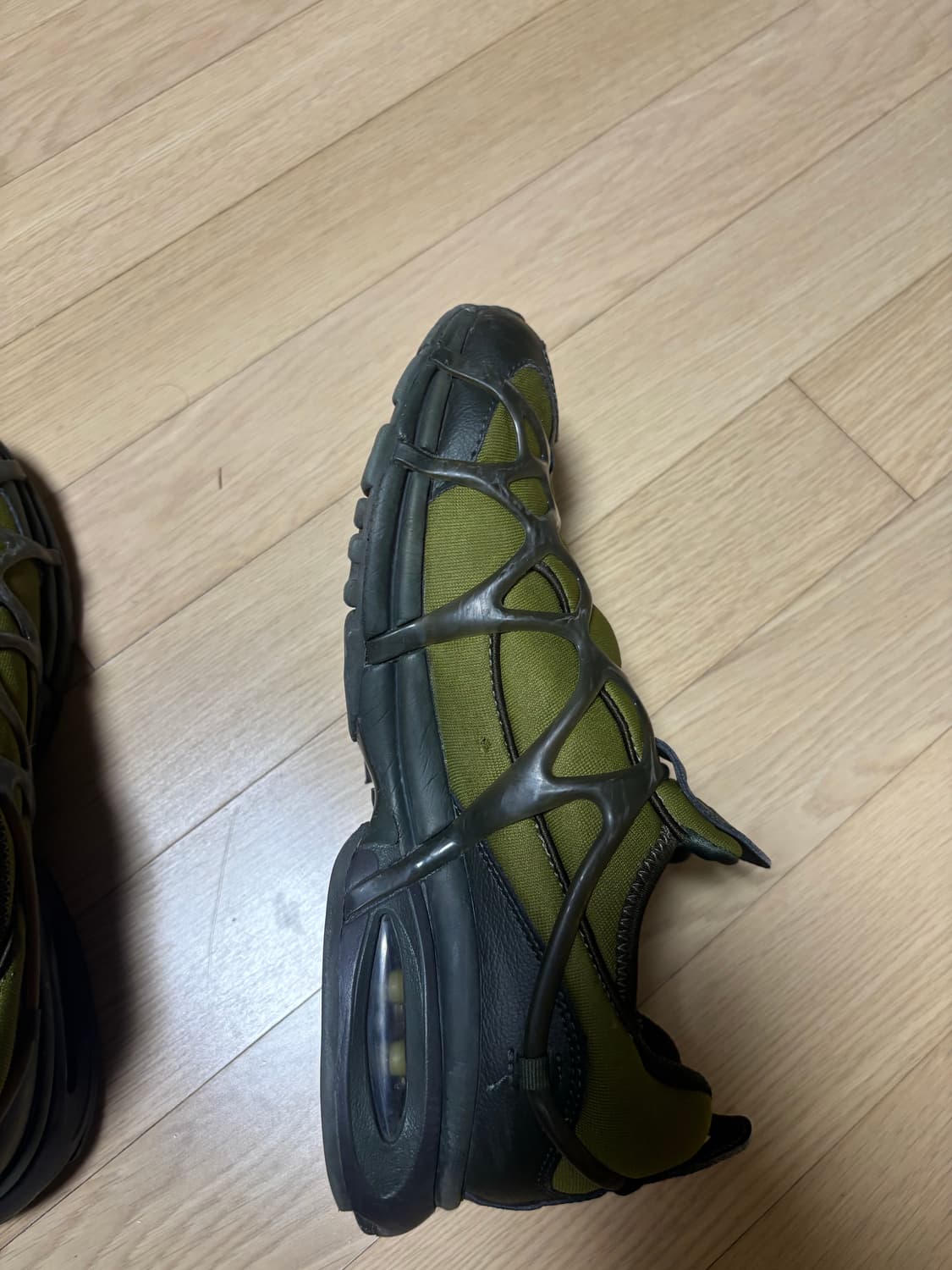 나이키 에어 쿠키니 필그림 세쿼이아 270 상품이미지4