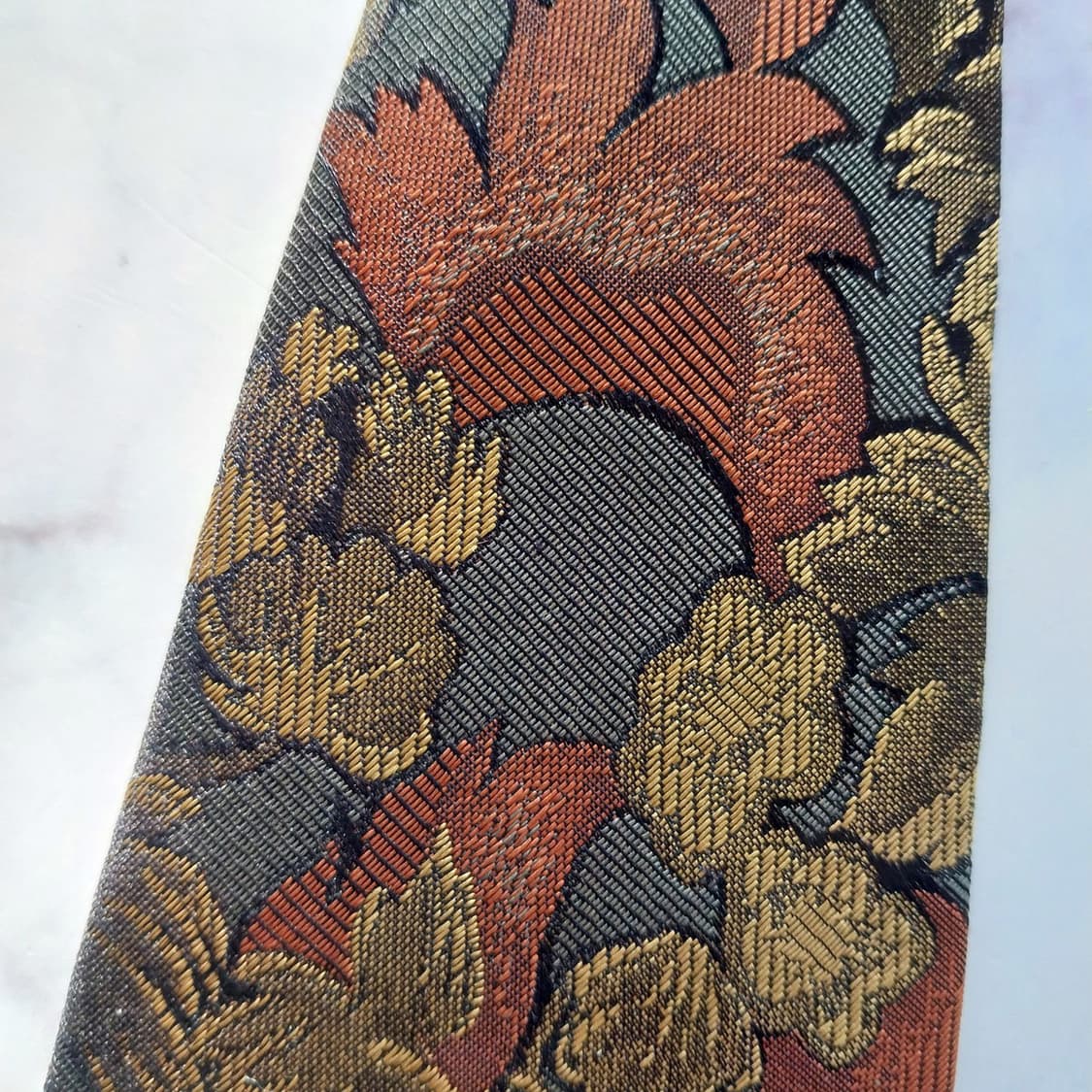 입생로랑 실크 플로럴 자카드 넥타이 9.2cm A+~A등급 K1706
 상품이미지10