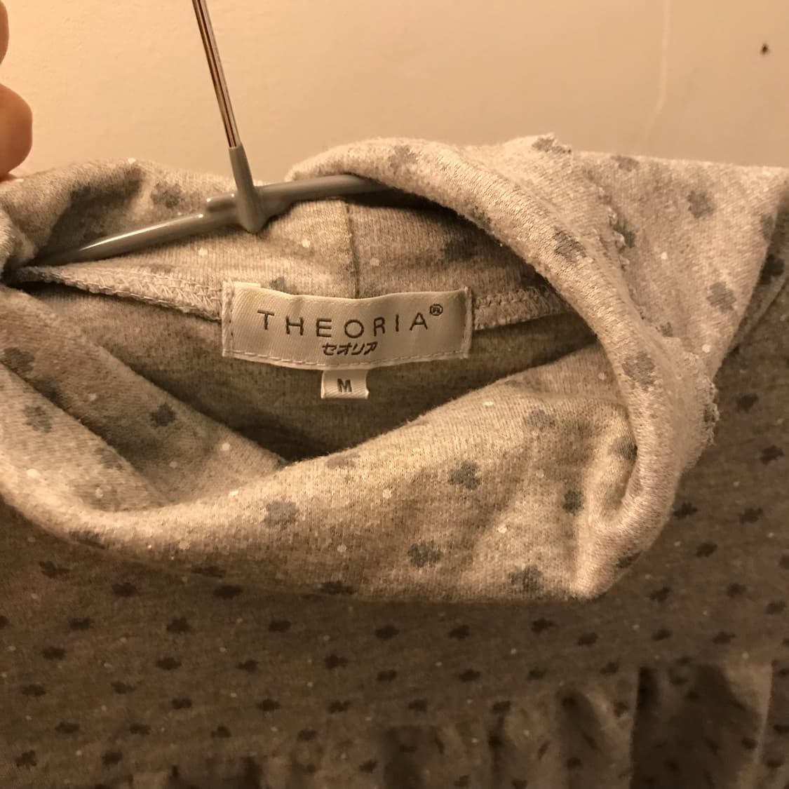 Theoria 세오리아 모리걸 네잎클로버 셔링 폴라티 상품이미지5