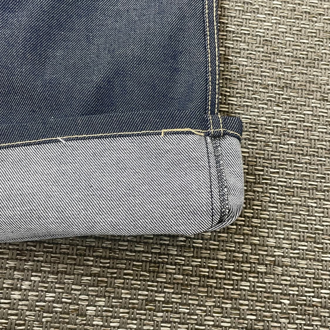 (28) 캘빈클라인 포켓 큐빅디테일 세미부츠컷 생지팬츠 상품이미지5