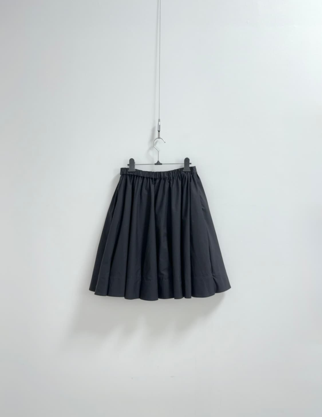 cos 코스 블랙 코튼 미디 스커트 상품이미지6