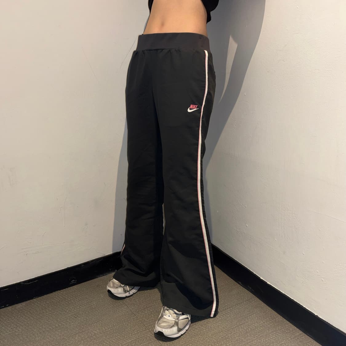 나이키 부츠컷 핑크 선 트레이닝 팬츠 상품이미지1