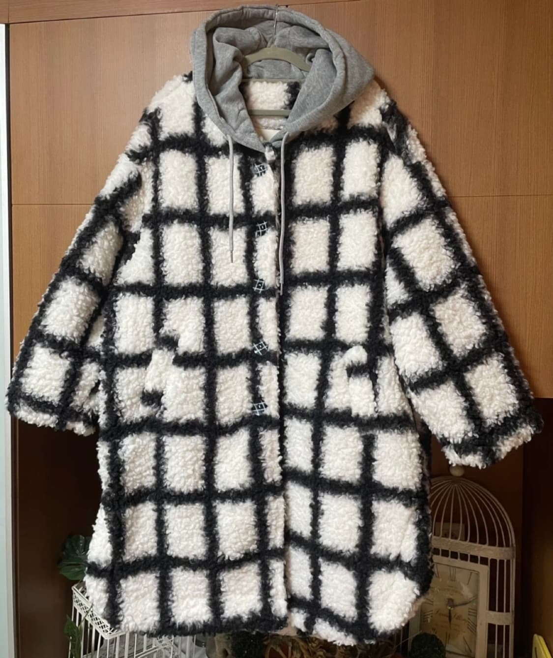 뽀글이 체크후드 롱코트 - 새상품 상품이미지1