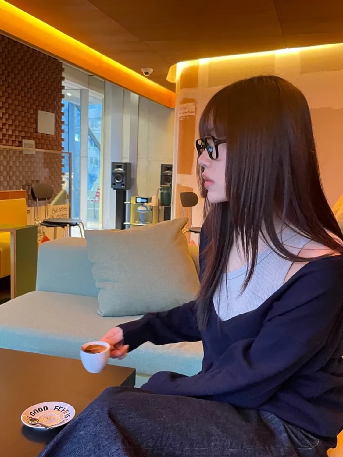 네이비 딥브이넥니트 새상품 상품이미지10