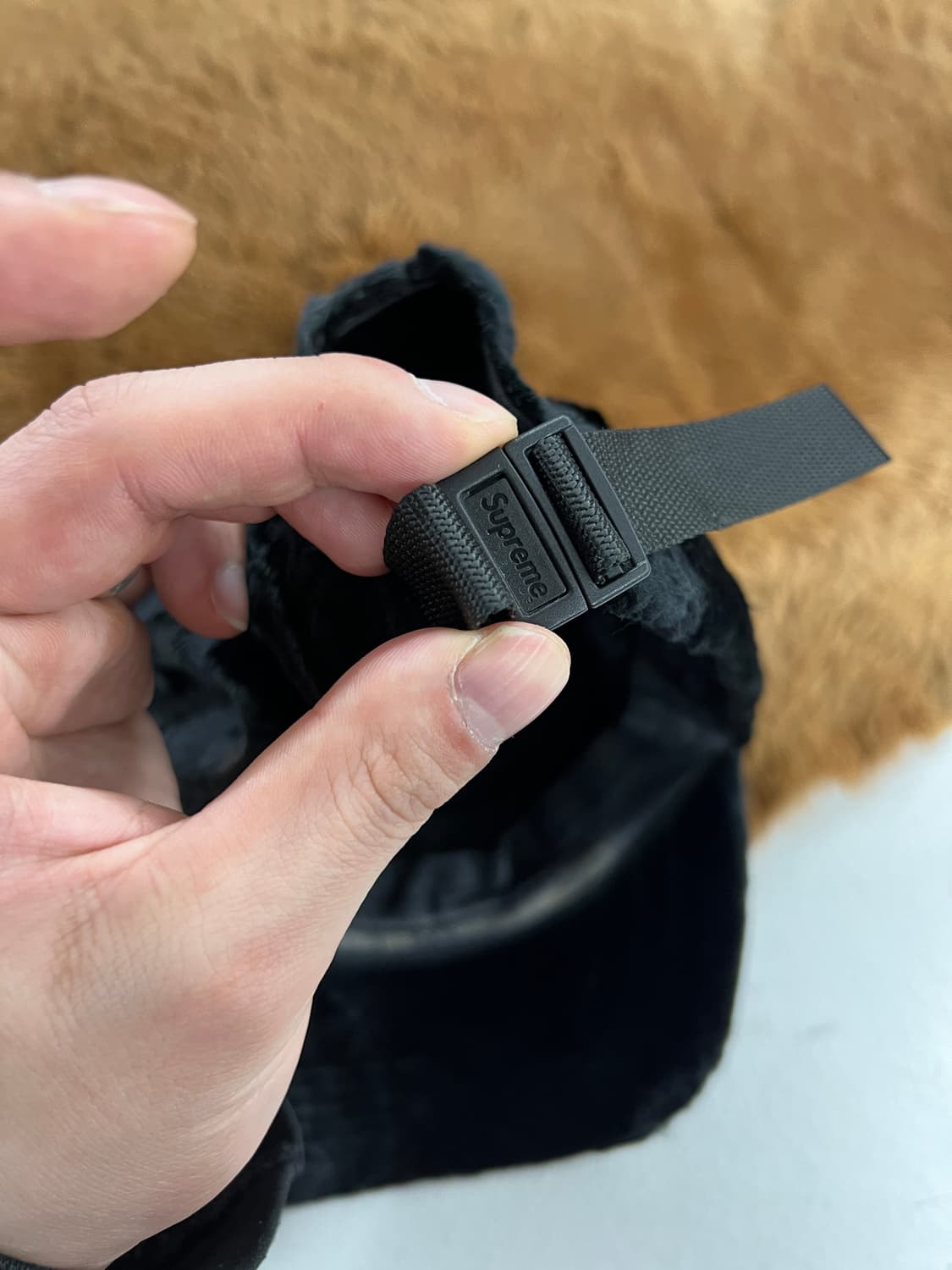 슈프림 벨벳 캠프캡 상품이미지3