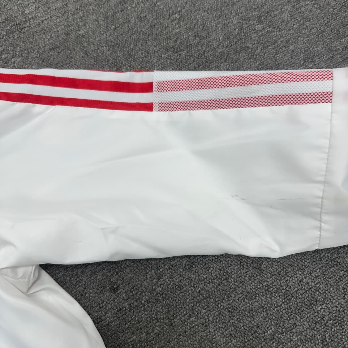 아디다스 뮌헨 바람막이 상품이미지5