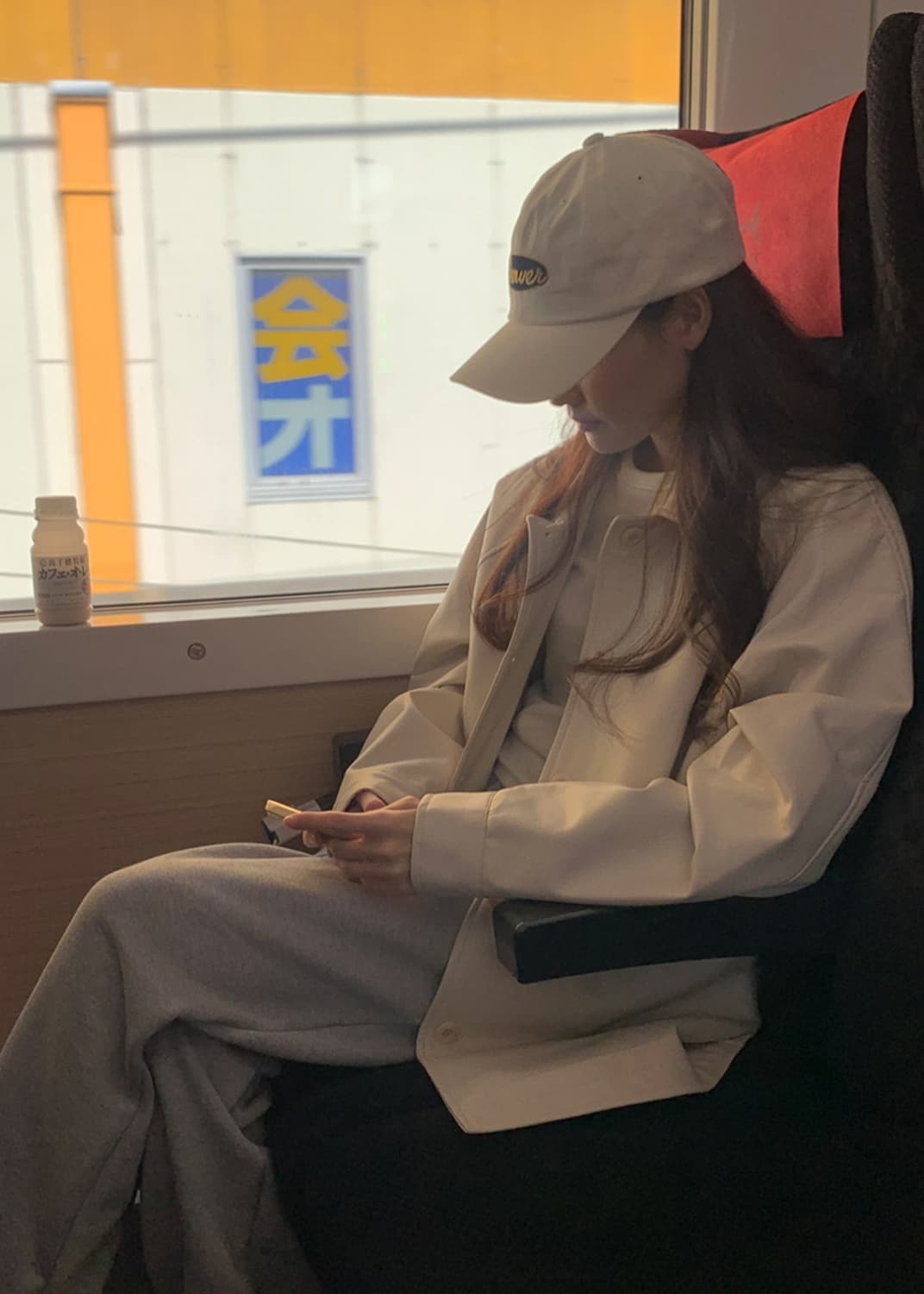 오디너리먼트 마크 하프 비건 레더 자켓 크림 상품이미지6