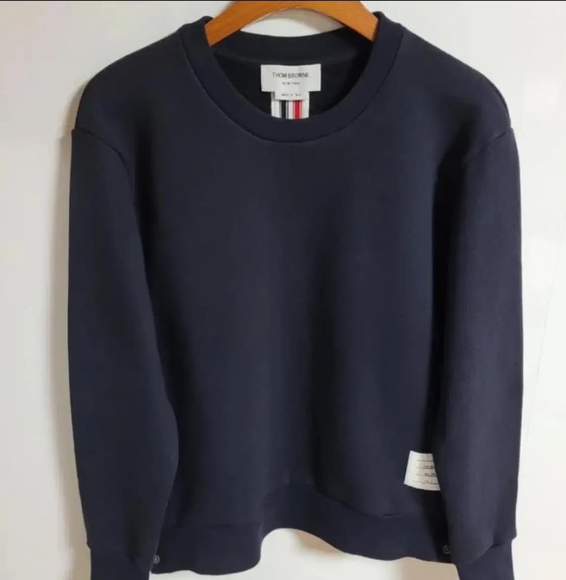 톰브라운 백삼선 맨투맨 3사이즈 네고가능 상품이미지1