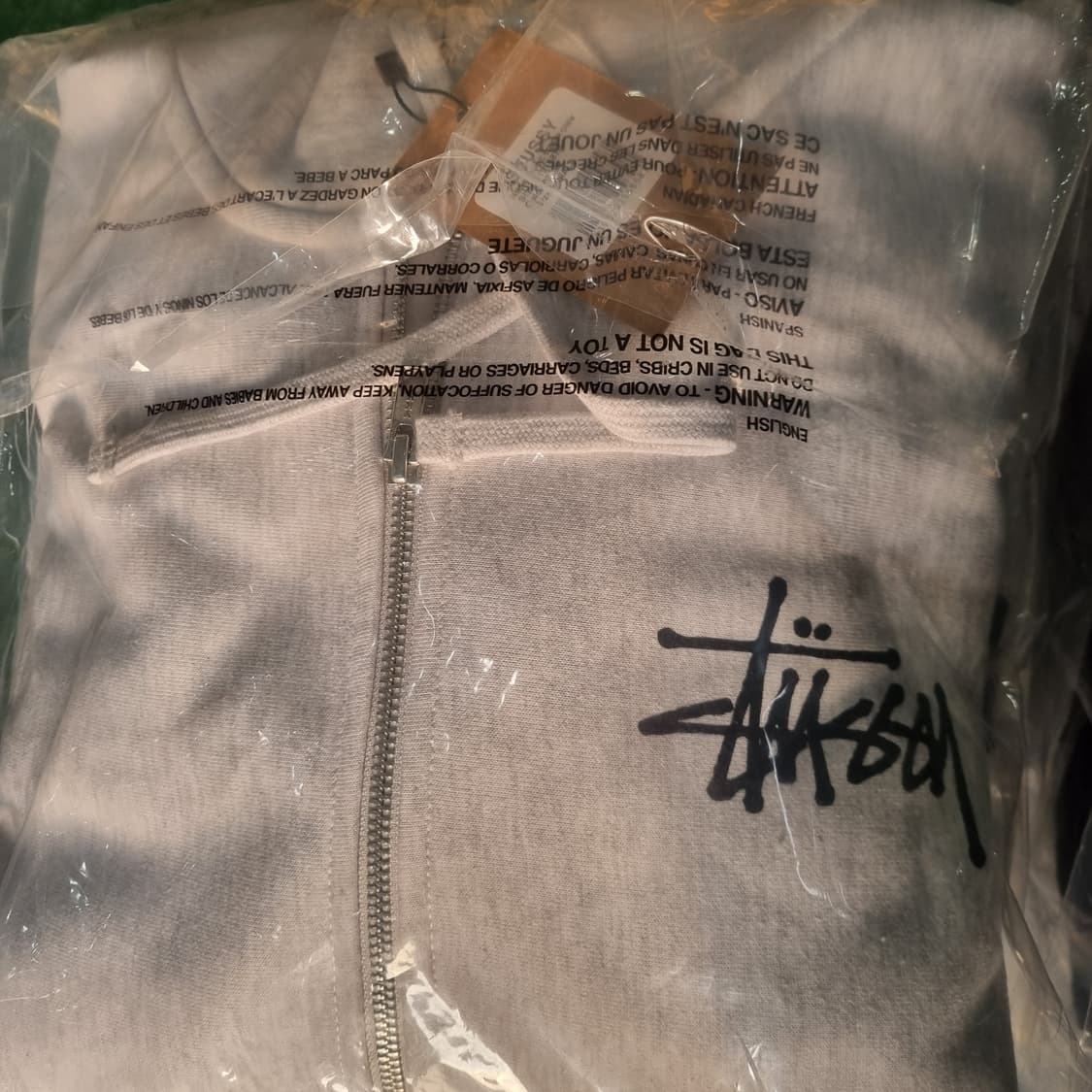 스투시 집업 기모티 새상품 블랙/그레이 상품이미지2