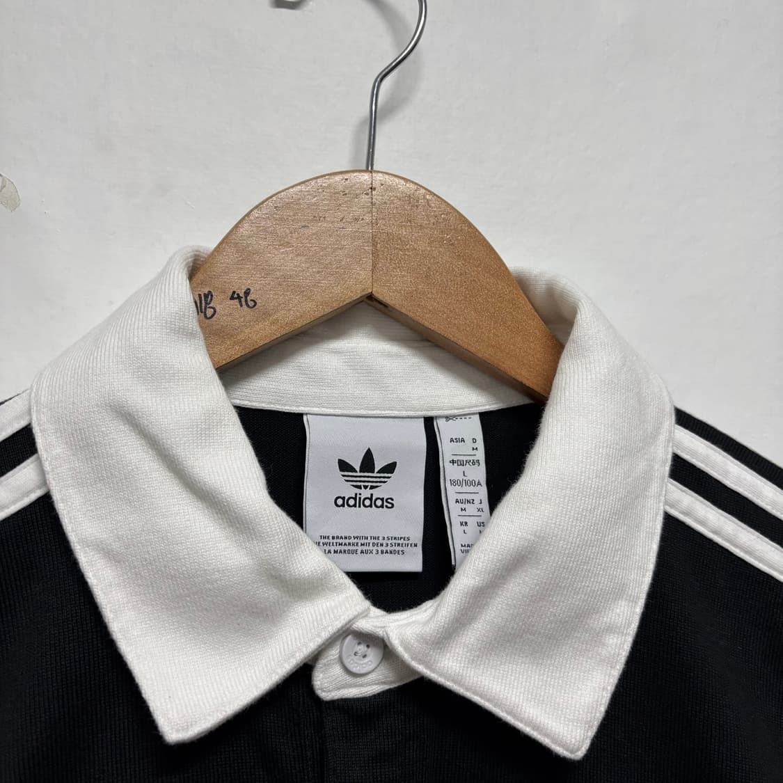 아디다스 블랙 삼선 럭비티셔츠 상품이미지3