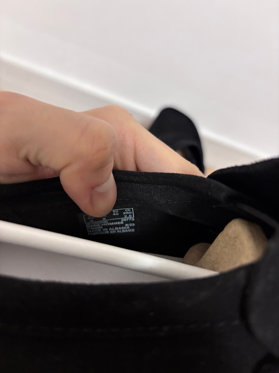 새상품) 250 클락스 왈라비 로퍼 블랙 스웨이드 상품이미지5