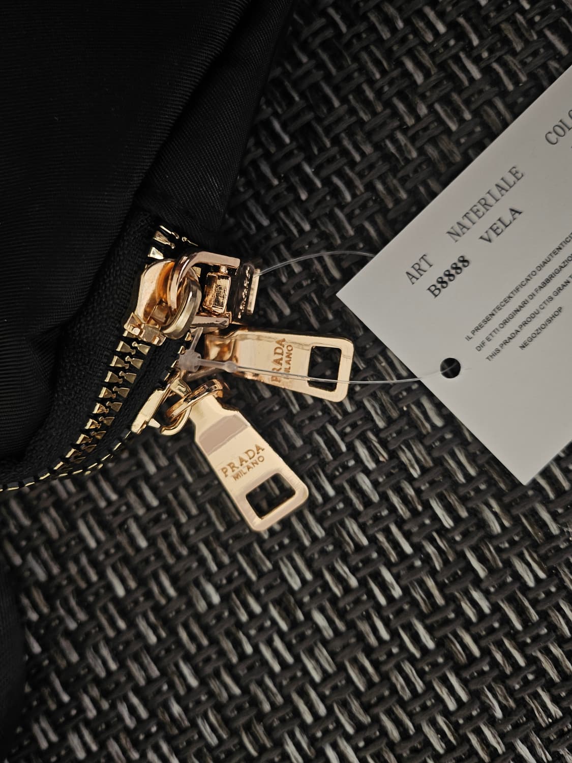 프라다 3지퍼 크로스백 미니백 파우치 상품이미지3