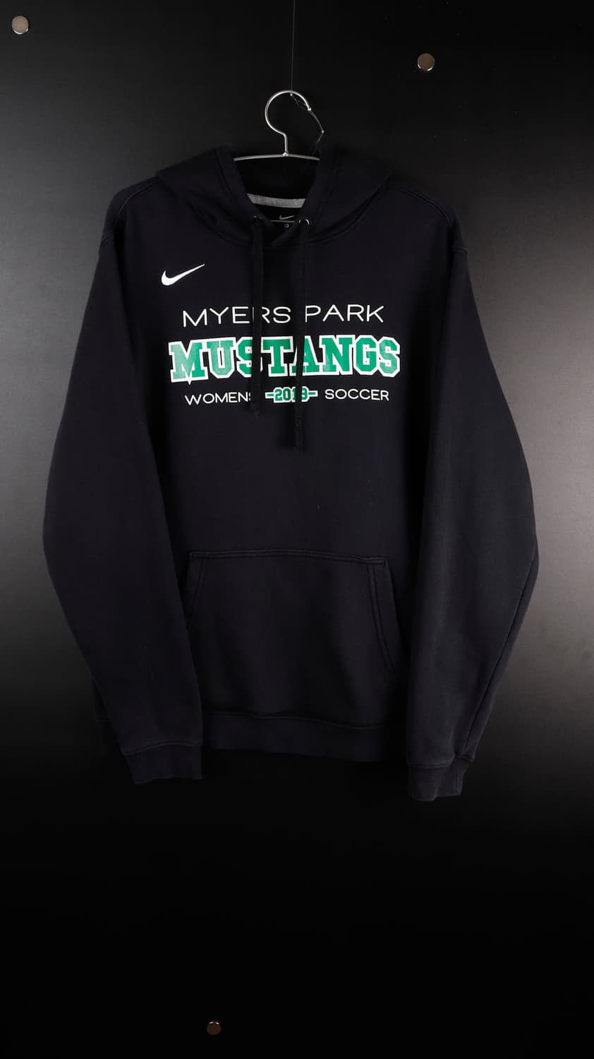 나이키 머스탱 블랙 후드티 상품이미지1