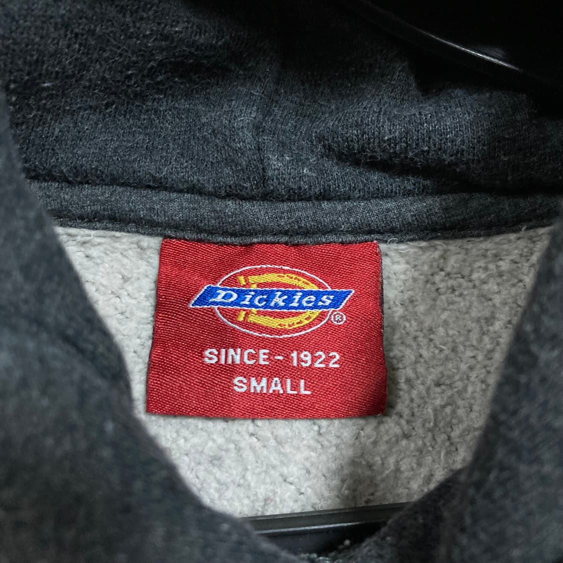 디키즈 스펠아웃 차콜 그레이 후드티 상품이미지2