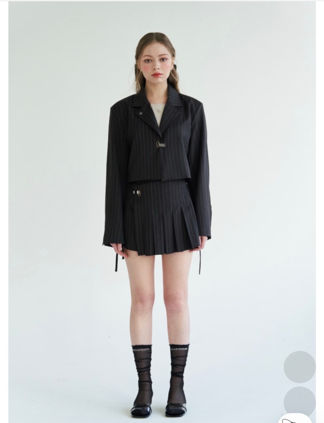 체리퀴리 크롭 자켓 블랙 스트라이프 상품이미지1