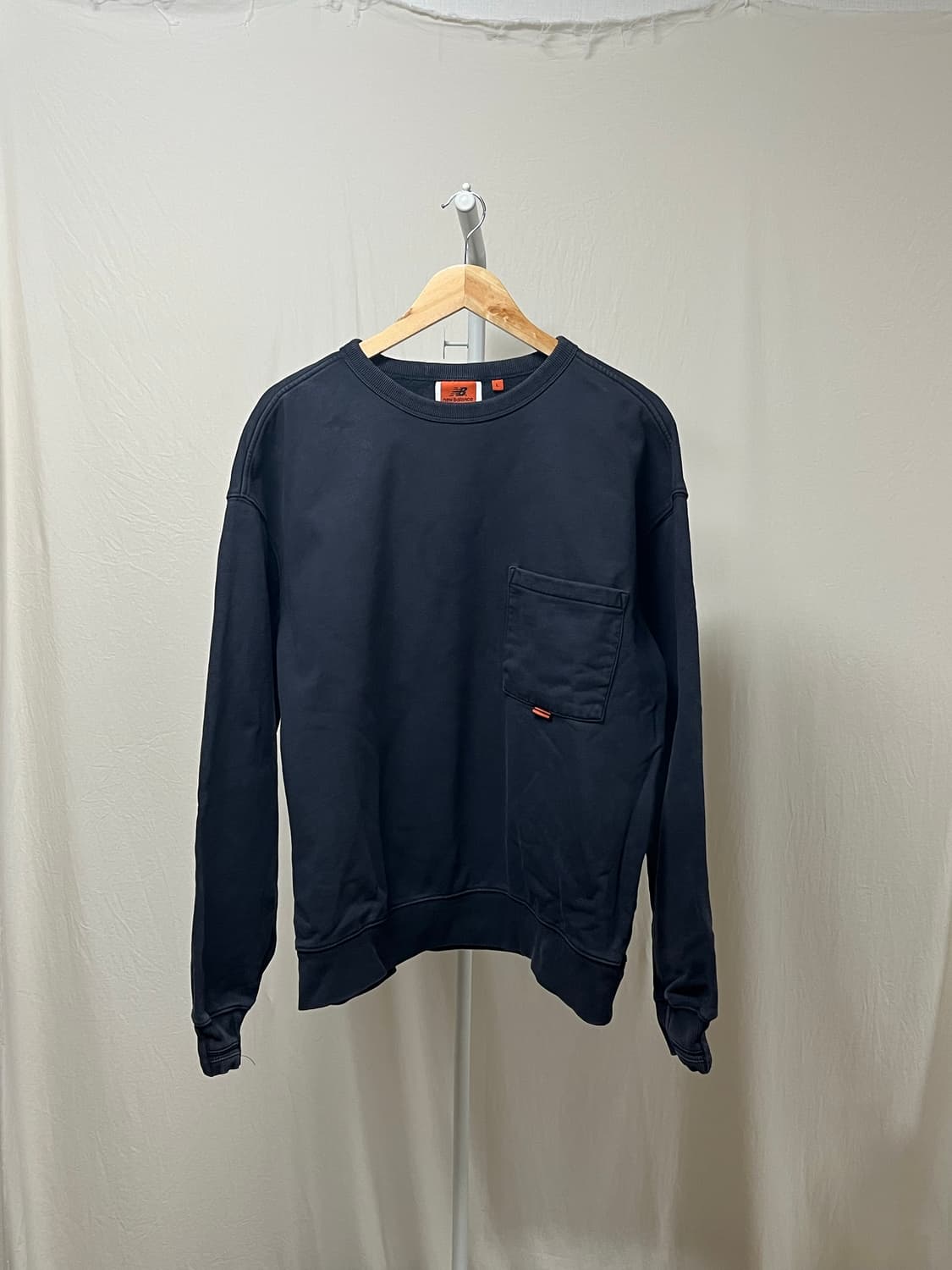 Newbalance x hotel990 pocket sweatshirt 상품이미지1