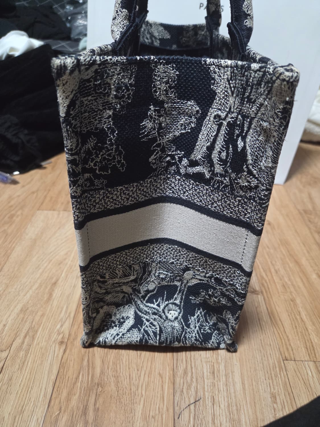 디올 북토트 미디움 상품이미지5