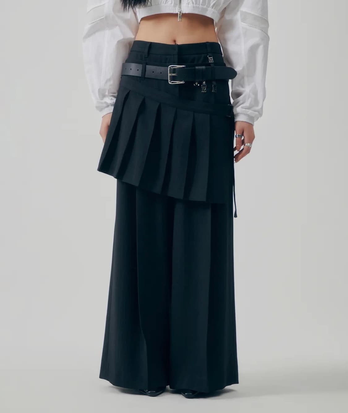 Flowing Pleated Layered Pants [ Black ] 상품이미지1