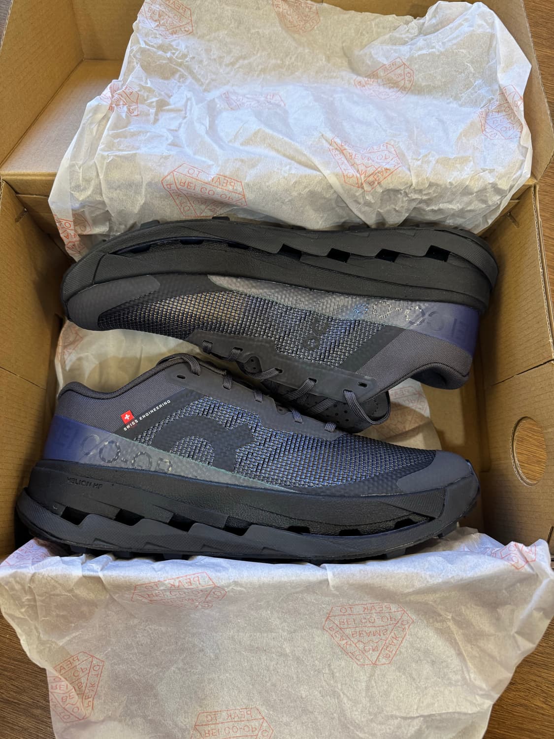 [260mm] 온러닝 x 빔즈 x 레이 클라우드 울트라3 아이언블랙 상품이미지7