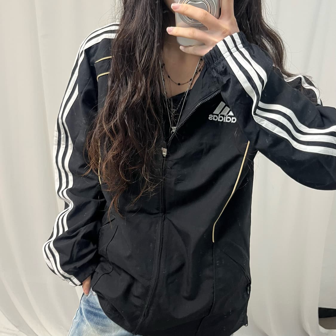 Adidas Black Windbreaker  상품이미지3