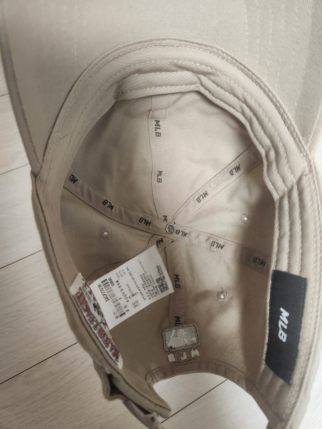 MLB 볼캡 사이즈free

사용감 거의 없이 깨끗해요 상품이미지4