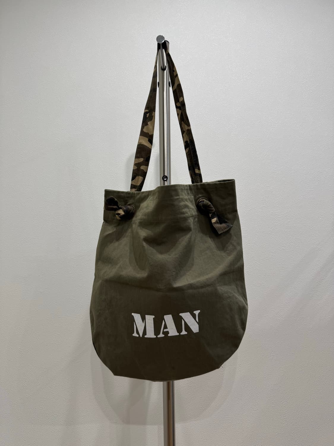 준야와타나베 20ss 밀리터리 숄더백 상품이미지1