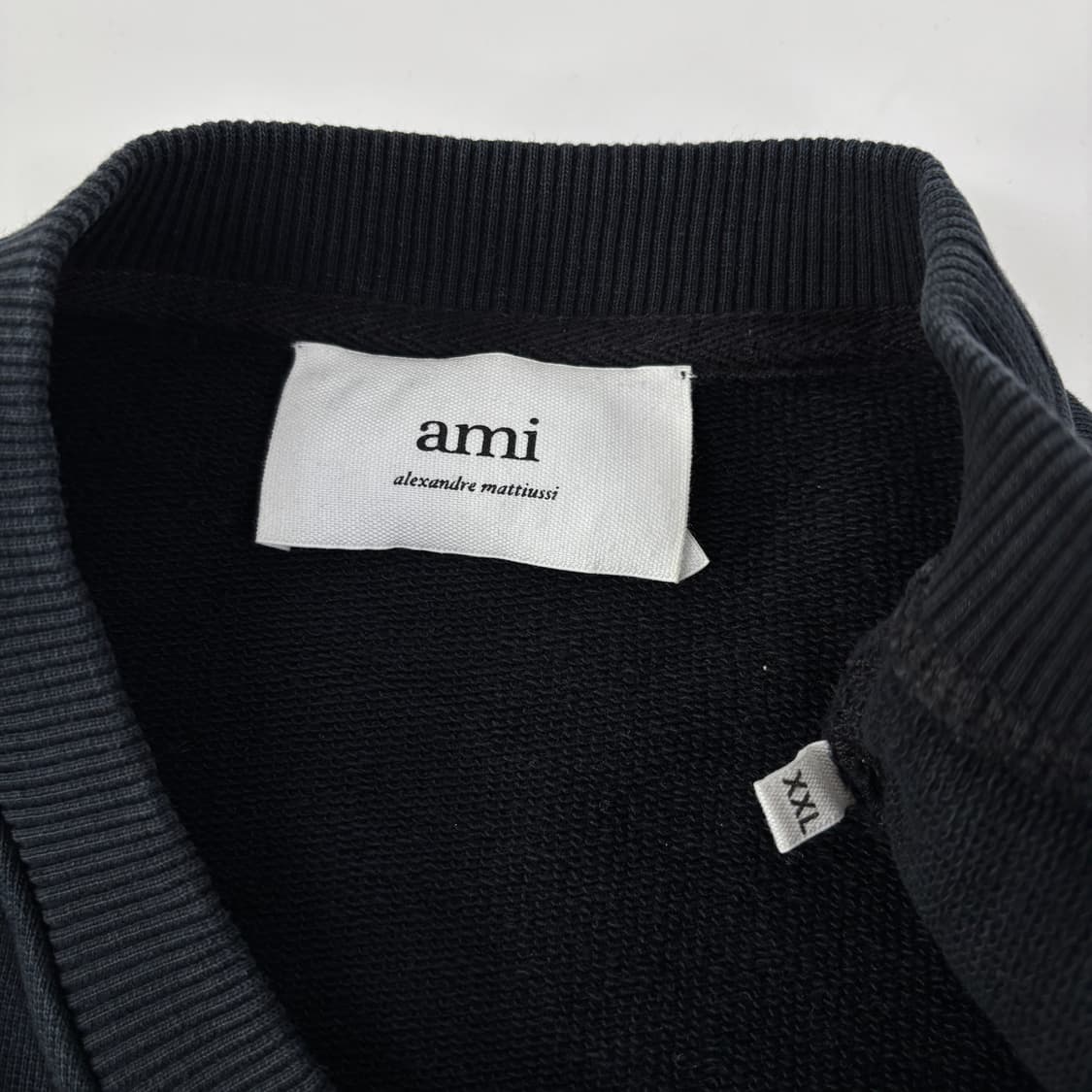 AMI 아미 스몰 하트 맨투맨 상품이미지4