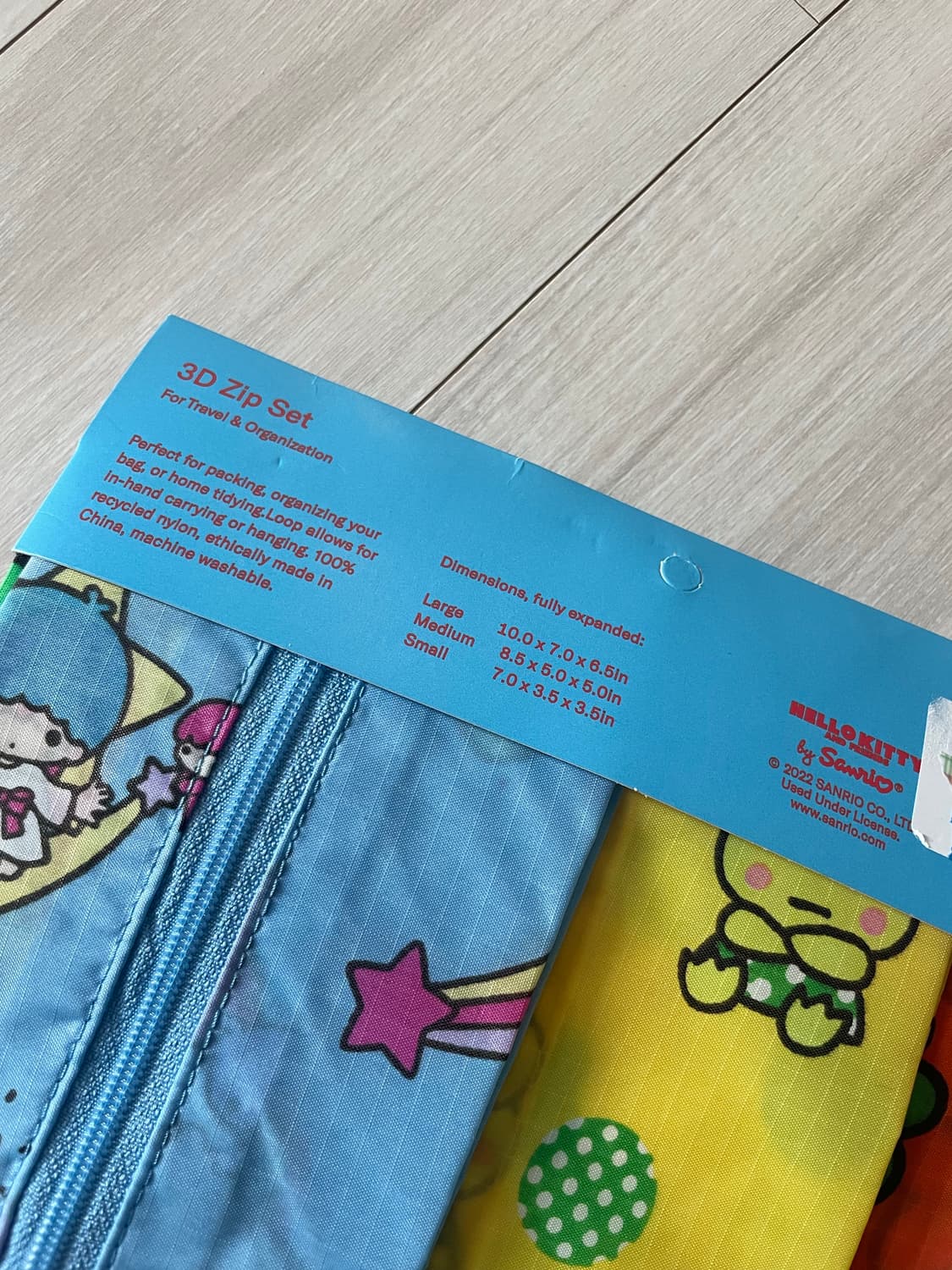 BAGGU 헬로키티 3D 지퍼 파우치 세트  상품이미지5