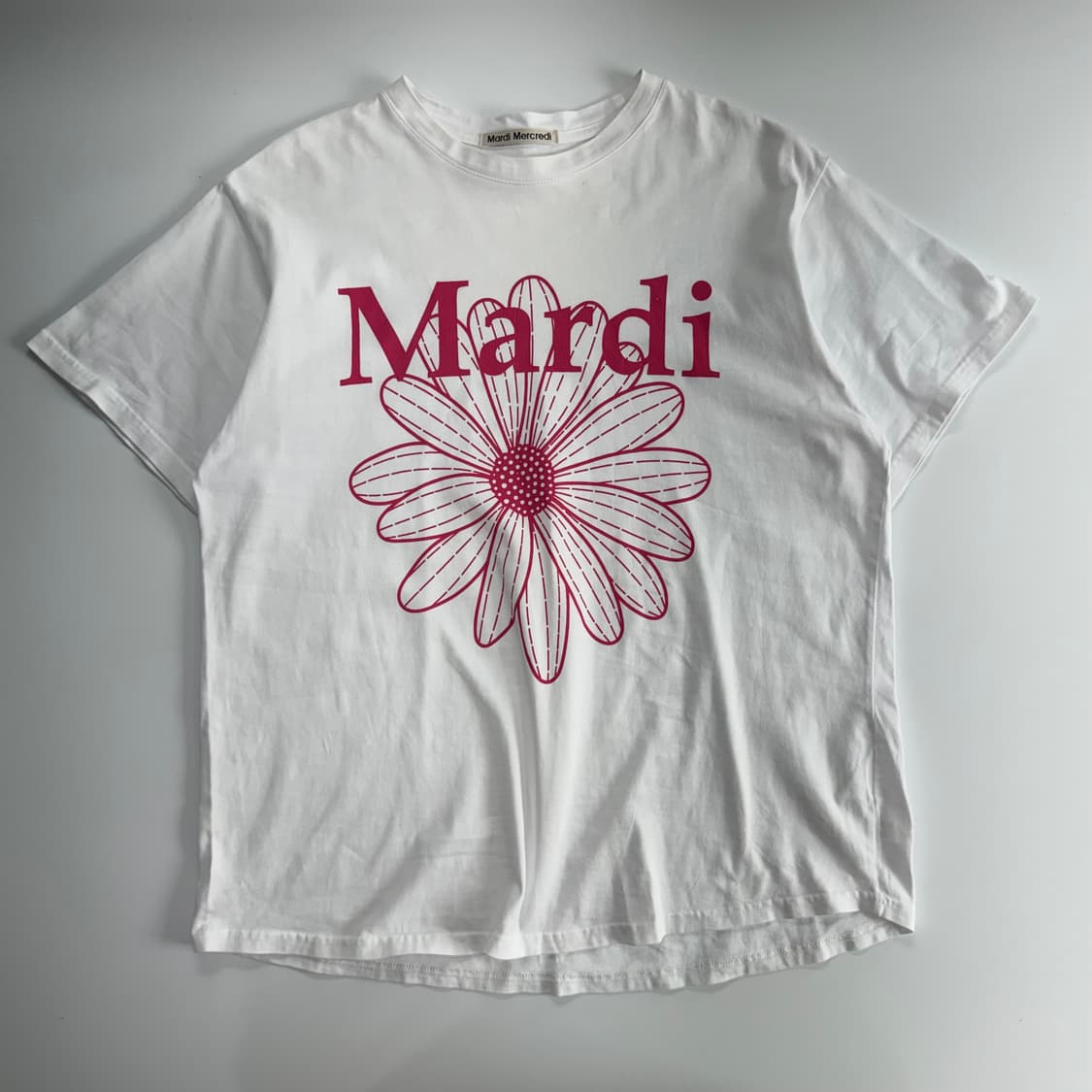 Mardi Mercredi 마르디 메크르디 핑크로고 화이트 반팔  상품이미지3