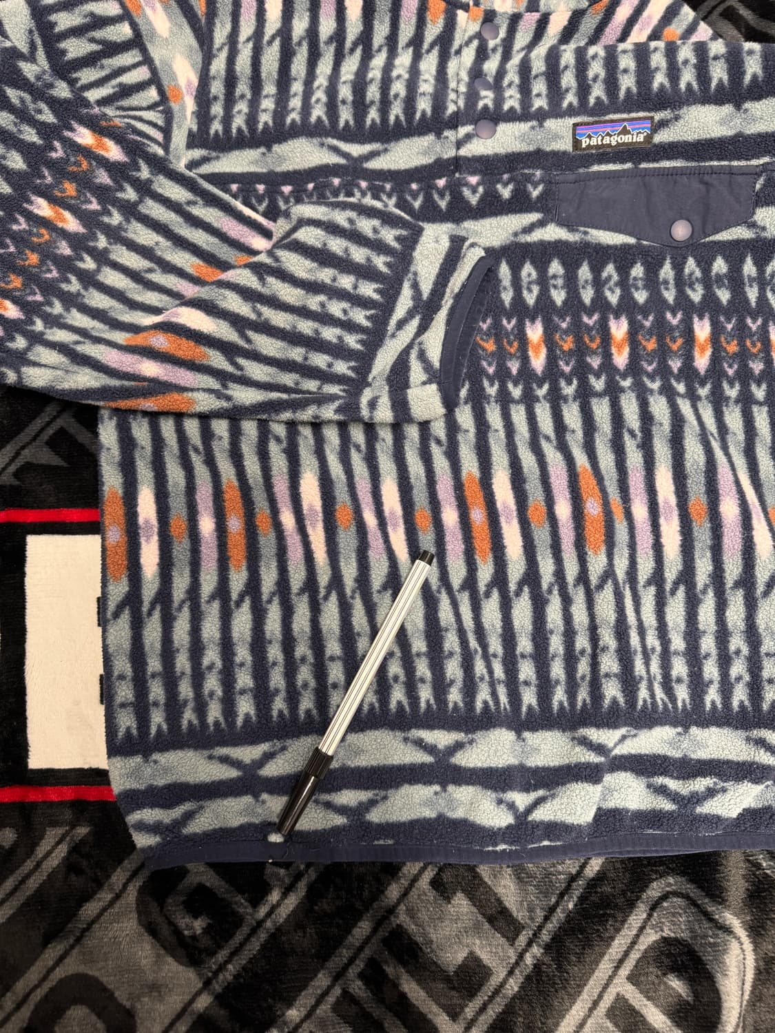 파타고니아 신칠라 스냅 티 풀 오버 쿠타 클래쉬 쉐도우 블루 상품이미지9