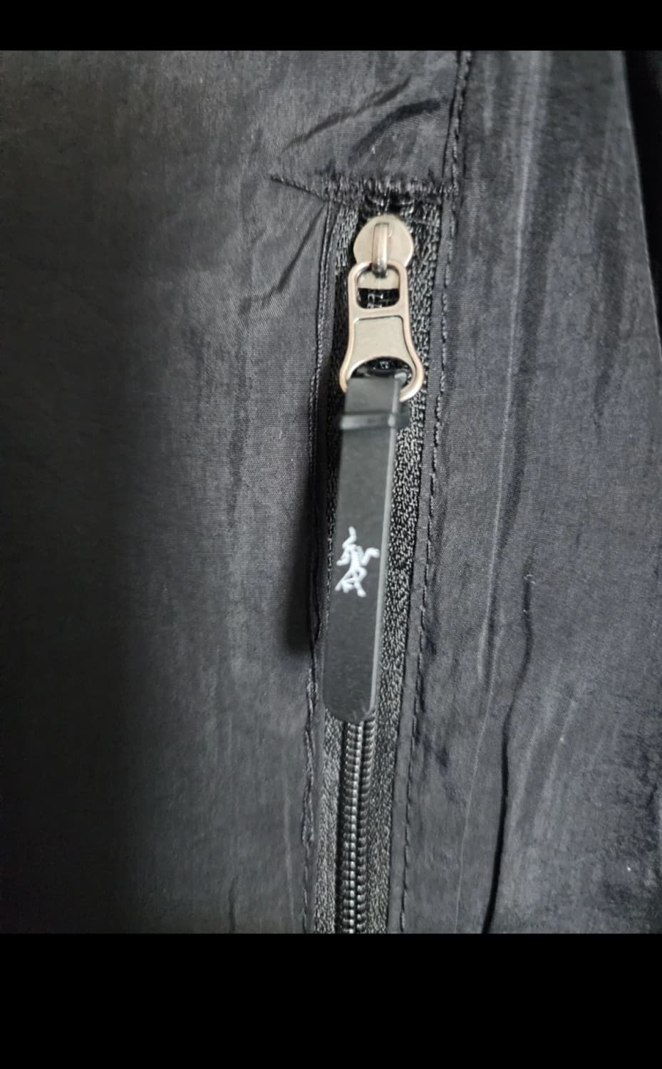 (급처) 아크테릭스 바람막이 블랙 L 새상품 상품이미지3