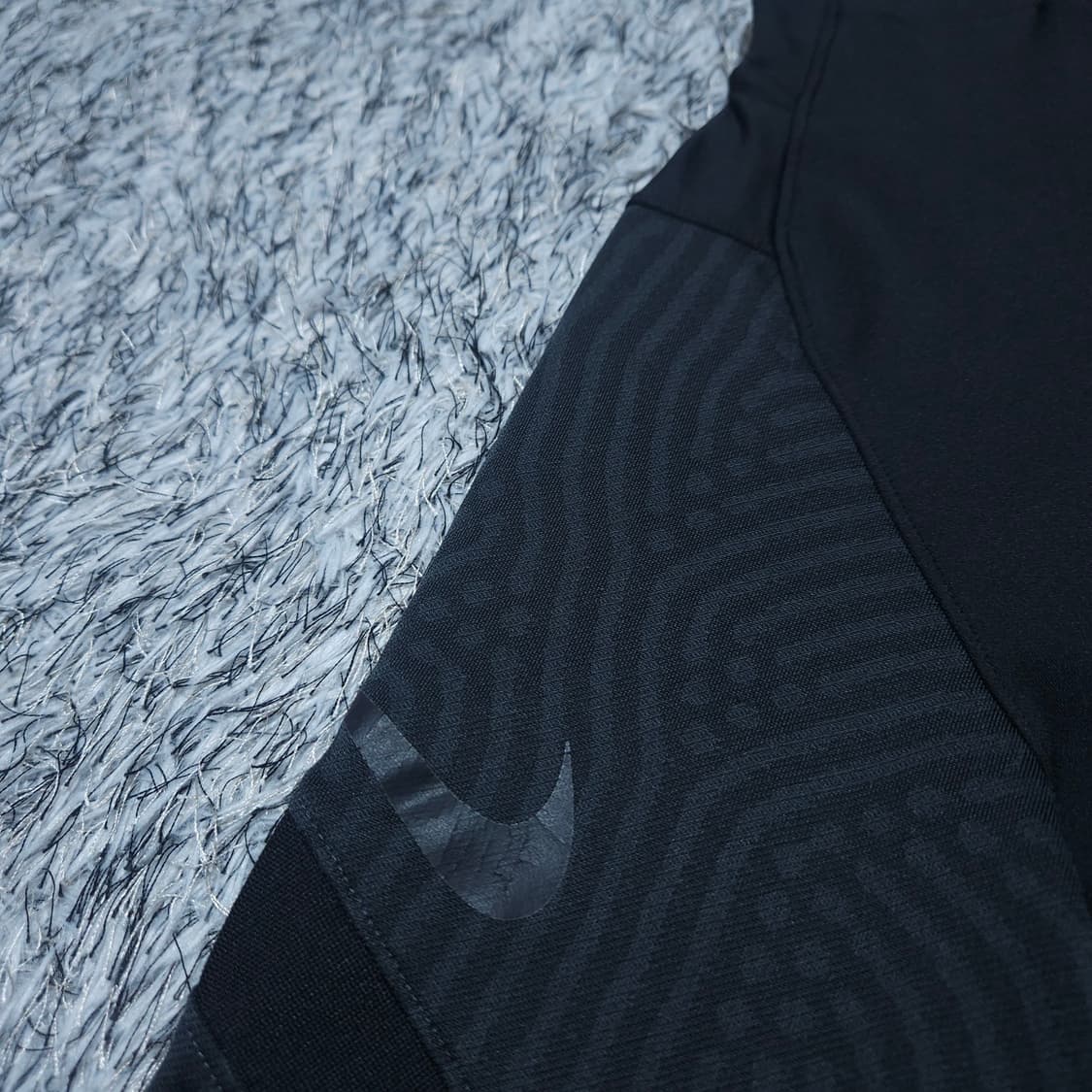 나이키) M 남자 드릴탑 드라이핏 반집업긴팔티 / 왕눈이샵 상품이미지4