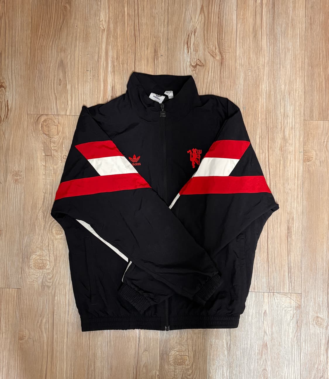 아디다스 맨체스터 유나이티드 오리지널스 트랙탑 상품이미지2