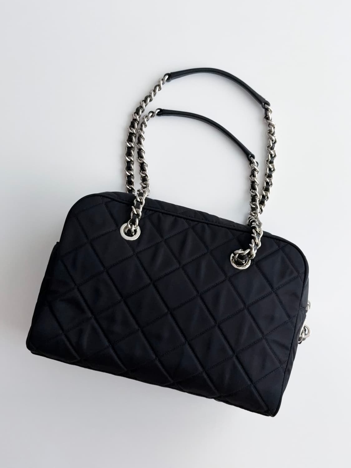 프라다 나일론 퀄팅 체인 숄더백 상품이미지4